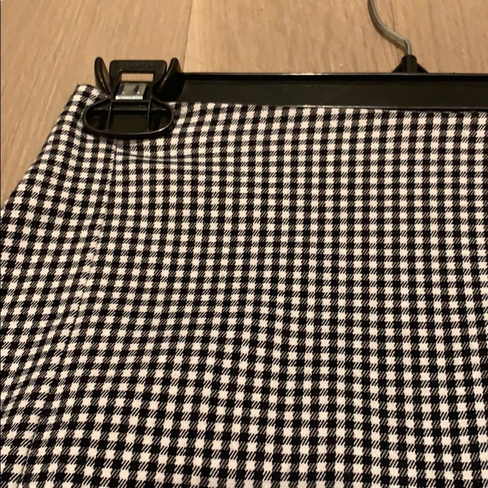 Brandy Melville patterned skirt - Picture 3 of 4